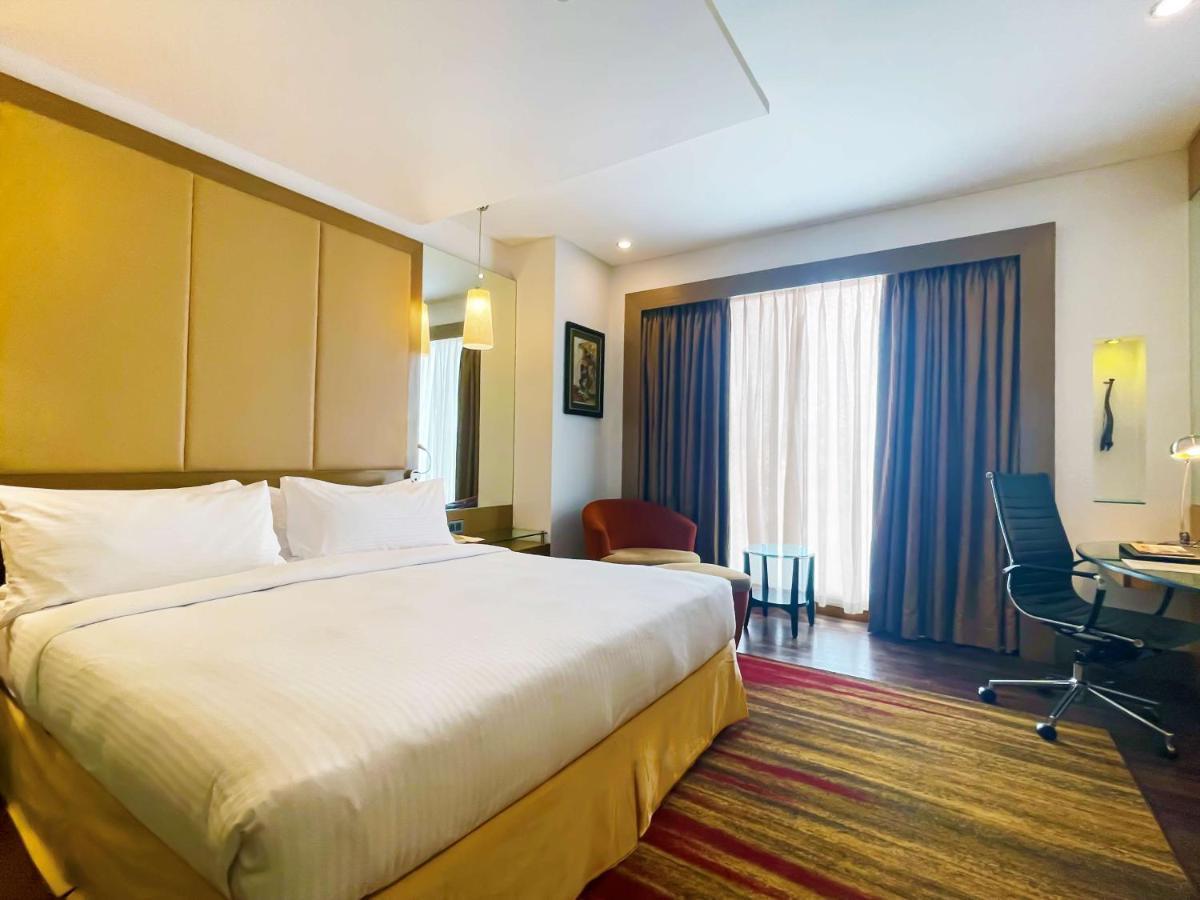 Radisson Hotel Katmandu Zewnętrze zdjęcie