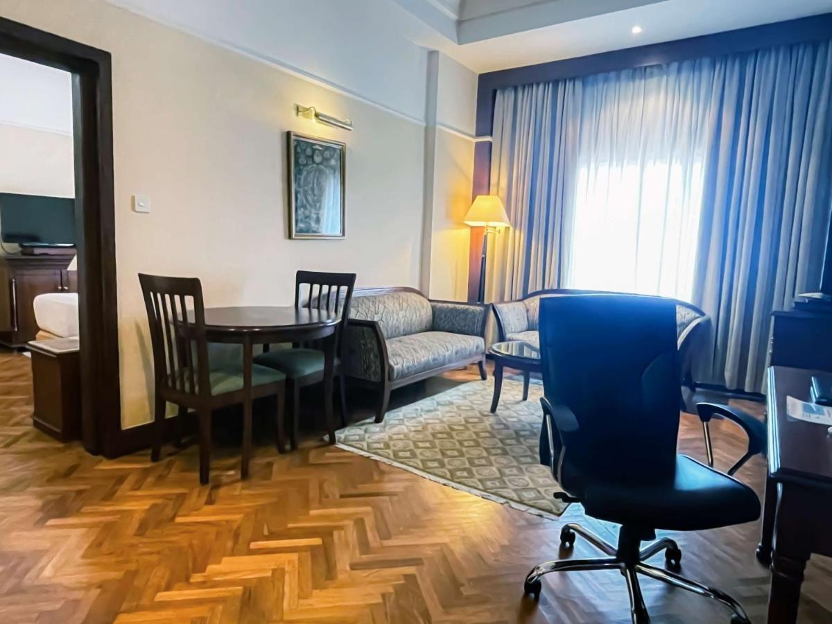 Radisson Hotel Katmandu Zewnętrze zdjęcie