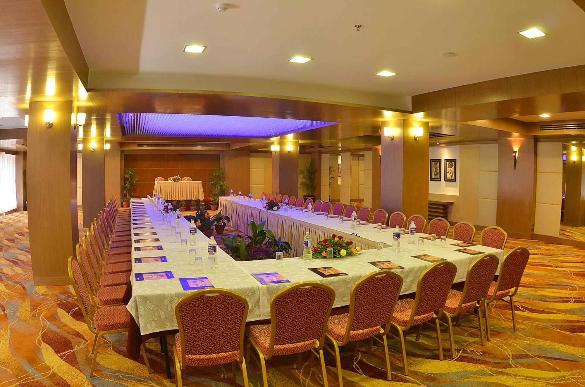 Radisson Hotel Katmandu Zewnętrze zdjęcie