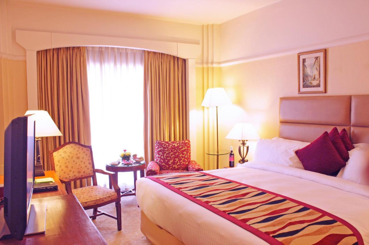 Radisson Hotel Katmandu Zewnętrze zdjęcie
